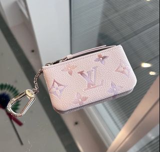 （分類：）位於 。 由 luxe.avenue 提交（商品編號 1448838986，圖片 1）。簡介： 。