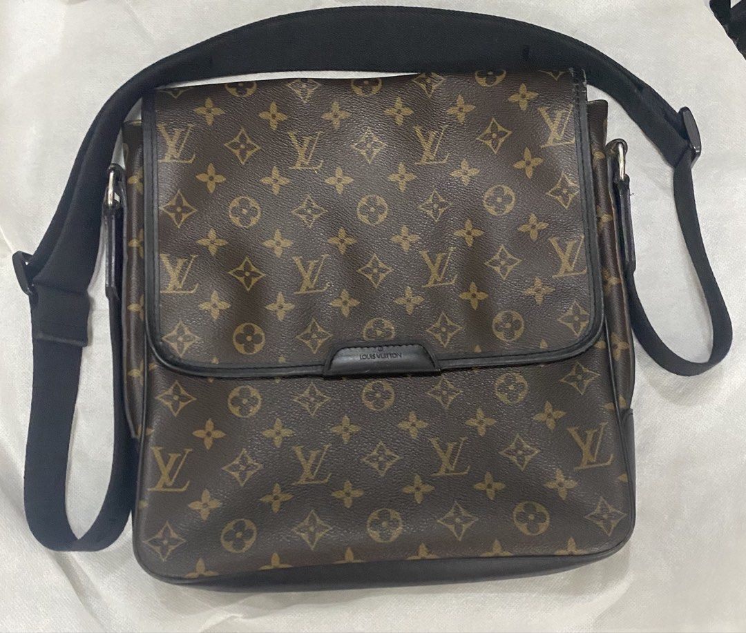 Louis Vuitton Monogram Macassar Bass MM Messenger Bag (Category: Luxury Bags & Wallets) located in Manila. Submitted by rael8. (Listing ID 1448862278, Image 1). Description: Pre-loved Louis Vuitton Monogram Macassar Bass MM Messenger Bag. (Bag only) Details: * Monogram Macassar coated canvas * Black leather trim * Adjustable shoulder strap * Made in France * Date code: VI4120 (42nd week of 2010) (Slide 8) * Brown textile interior Condition: * Sig