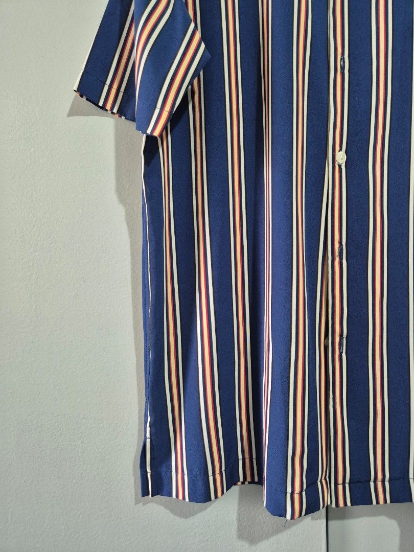 MEMO Striped Button-Up Shirt (Small, Loose Fit) (Category: Tshirts & Polo Shirts ) located in Mandaluyong City. Submitted by randombro (Listing ID 1448860143, Image 3). Description: Decluttering sale Memo striped button up shirt Size: Small (but large/loose fit) For reference: I'm 5'7, 68kg and sakto lang fit nito sakin MOP : Gcash / Bank Transfer MOD : Lalamove / LBC My location : Mandaluyong city Shipping fee c/o buyer .