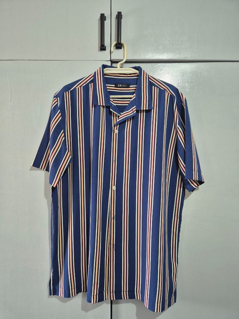 MEMO Striped Button-Up Shirt (Small, Loose Fit) (Category: Tshirts & Polo Shirts ) located in Mandaluyong City. Submitted by randombro (Listing ID 1448860143, Image 1). Description: Decluttering sale Memo striped button up shirt Size: Small (but large/loose fit) For reference: I'm 5'7, 68kg and sakto lang fit nito sakin MOP : Gcash / Bank Transfer MOD : Lalamove / LBC My location : Mandaluyong city Shipping fee c/o buyer .