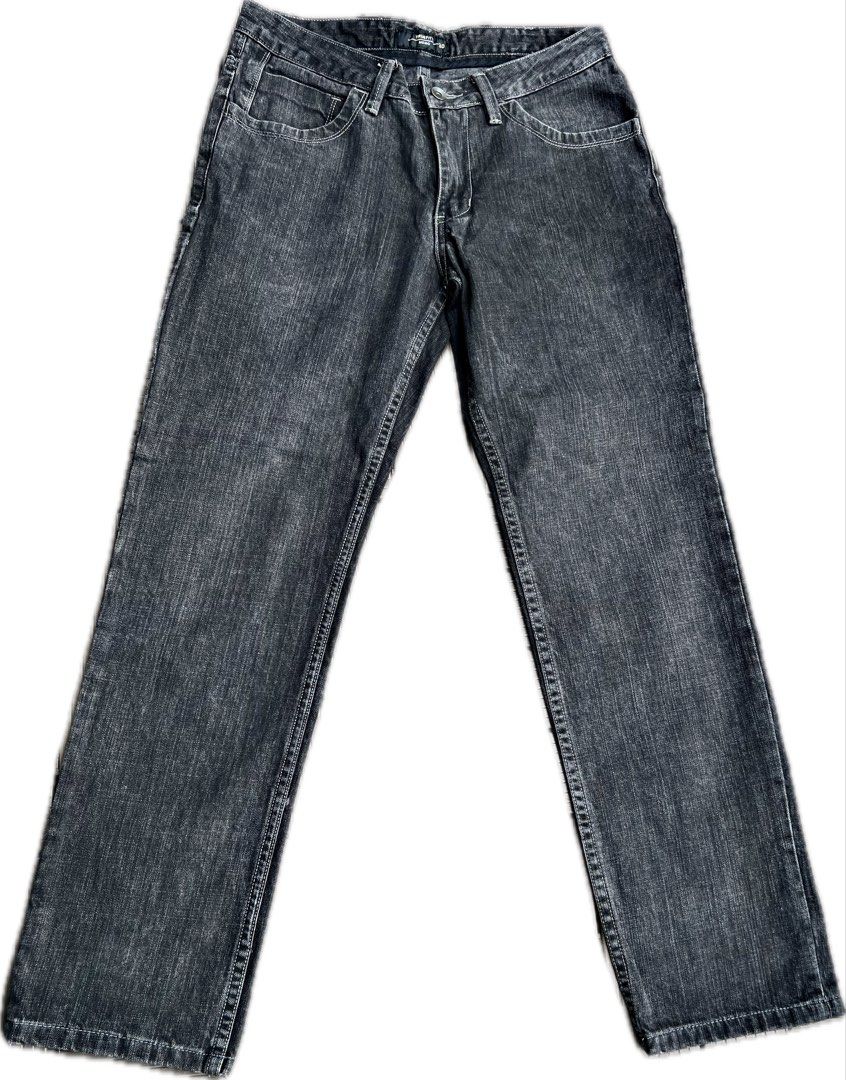 MEMO Tapered Denim Jeans (Category: Jeans) located in Manila. Submitted by dos05 (Listing ID 1448817996, Image 1). Description: MEMO authentic jeans Grey Denim Bought brand new Used once only Actual dimensions in inches Waist 32 Length 38.5 Hem 7 Qc area Shipping via grab or lalamove Decluttering.