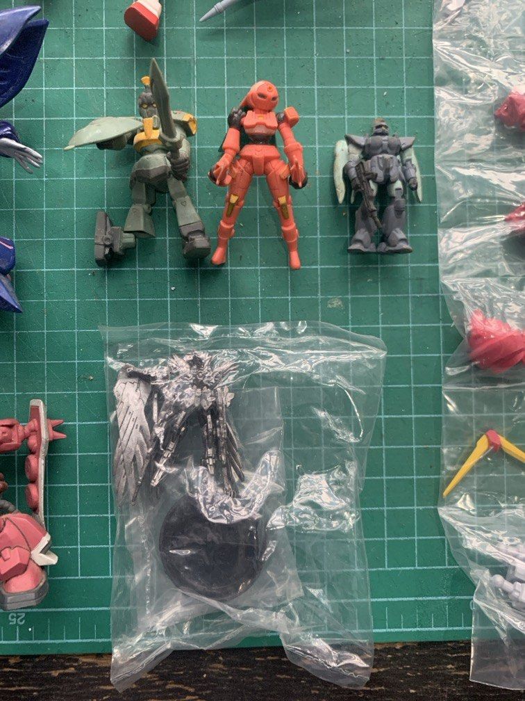 Mix Gundam Gashapons and Scrap - Rubber (Category: Gundam & Model Kits) located in Carmona. Submitted by bihira (Listing ID 1448772538, Image 3). Description: Mic Gundam Gashapons and Scrap - Rubber - WYSIWYG - Rubber Gundam / Gashapons - Mix Incomplete and Parts / scraps.