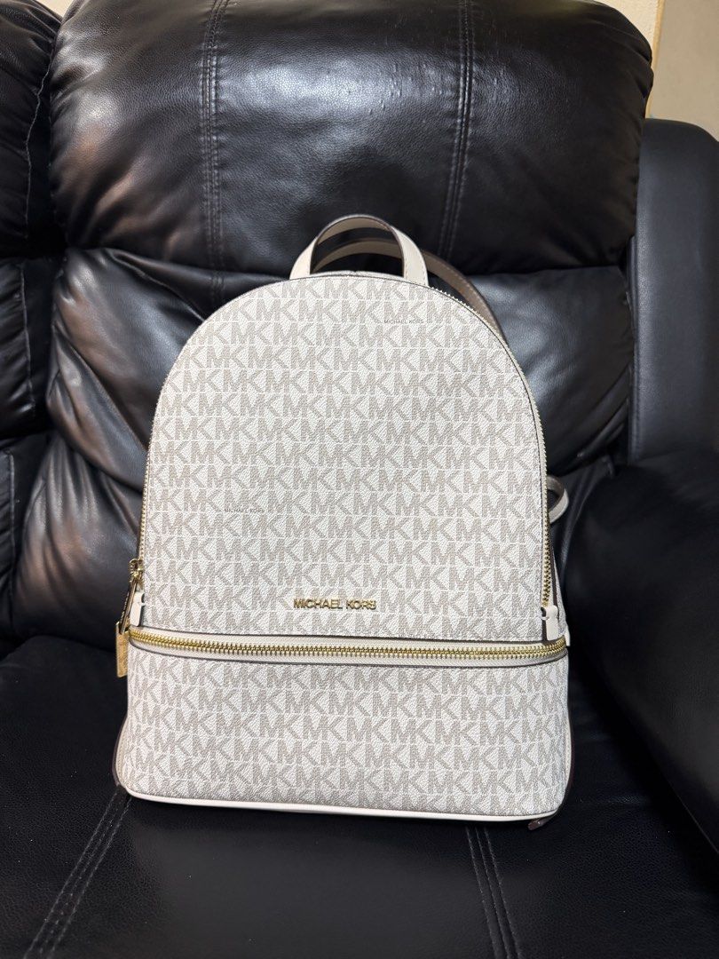 Michael Kors Medium Rhea Backpack (Category: Luxury Bags & Wallets) located in Cavite. Submitted by ashhiiiii (Listing ID 1448800101, Image 2). Description: Authentic, never used. Still have the tag.