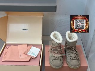 (Category: ) located in . Submitted by shoes.locker (Listing ID 1448758399, Image 1). Description: .