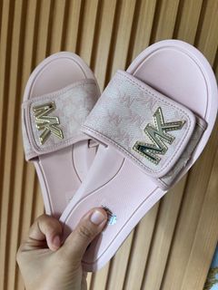 (Category: ) located in . Submitted by momsheebrandedstuffs (Listing ID 1448722010, Image 1). Description: .
