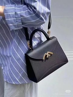 （分類：）位於 。 由 luxe.avenue 提交（商品編號 1448875837，圖片 1）。簡介： 。