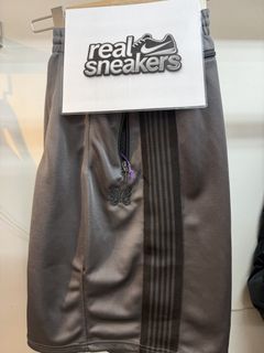 （分類：）位於 。 由 real_sneakers 提交（商品編號 1448768780，圖片 1）。簡介： 。