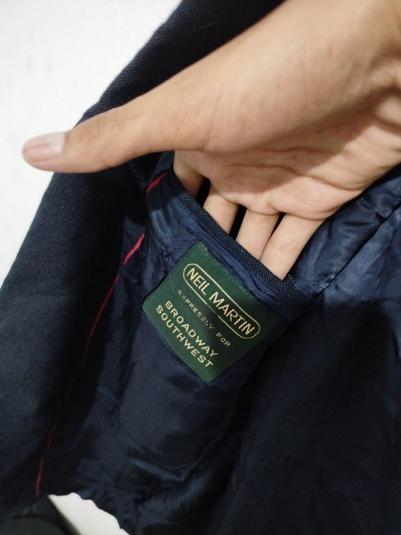 Neil Martin Navy Blazer with Gold Buttons (Category: Coats, Jackets and Outerwear) located in Manila. Submitted by boldlion_eb5ed7 (Listing ID 1448800883, Image 3). Description: LARGE ON TAG NO ISSUE COLORRATE:9/10 350 + SF MODE OF PAYMENT G CASH.