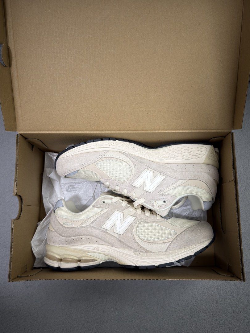 New Balance 2002r (Cream) (Category: Casual Shoes) located in Manila. Submitted by declutterbyecb (Listing ID 1448754948, Image 2). Description: Size: Us 9 Condition: Brandnew (Tried on only).