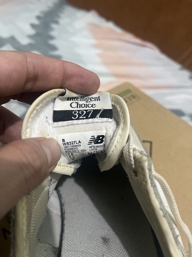 New Balance 327 LA Sneakers (Category: Sneakers) located in Taguig. Submitted by nazthings (Listing ID 1448867677, Image 3). Description: - New Balance 327 LA sneakers - Color: Cream and White - Features signature lugged sole pattern - Shows some signs of wear on uppers and solesp - Plenty of life remaining - Ideal for casual everyday wear -spike still complete Needs cleaning only. 7.5 womens US- leather Last price posted.