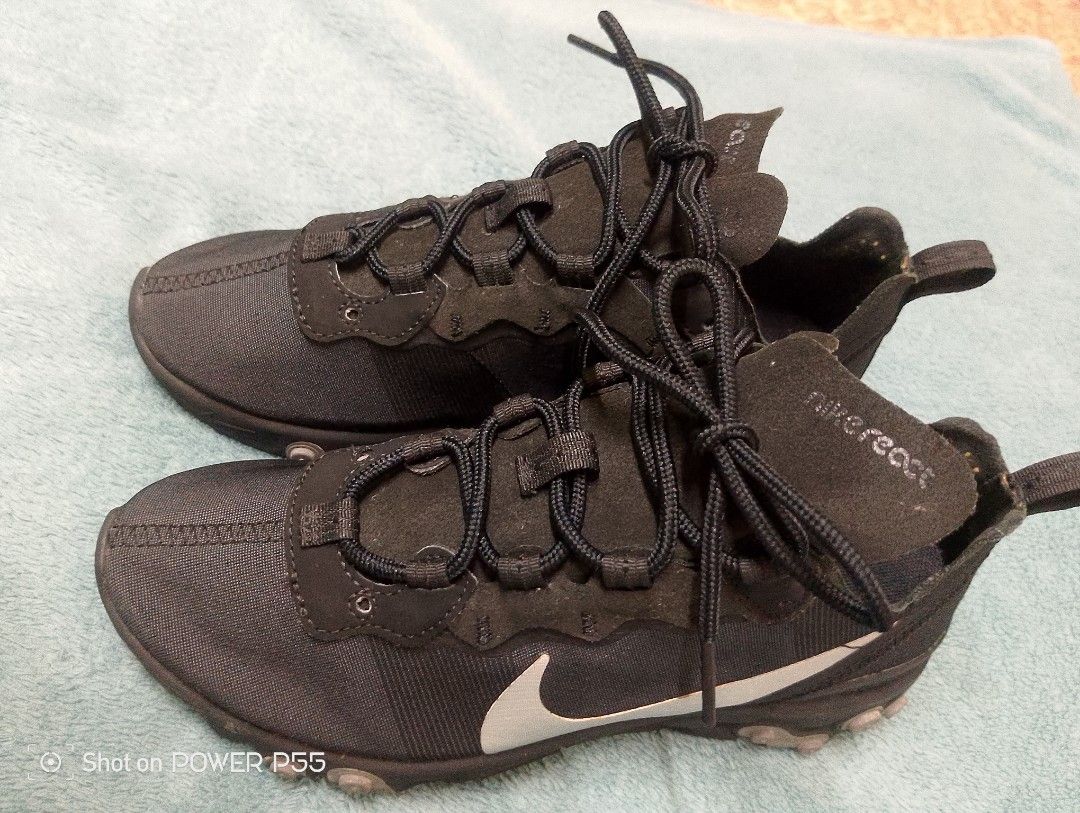 Nike React Black Running Shoes US 6 (Category: Sneakers) located in Binan City. Submitted by stuffshop29 (Listing ID 1448814391, Image 1). Description: - Black Nike React shoes - Lace-up closure for a secure fit - Features Nike React cushioning for comfort - Versatile: good for running or everyday wear - Shows minor signs of use, but plenty of life left - Ideal for your next workout session.
