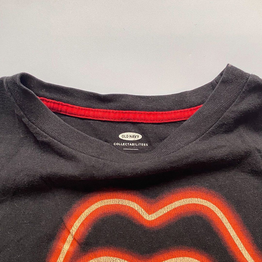 Old Navy Vintage Baby Tee Y2K (Category: Shirts) located in Guagua. Submitted by aikaaag (Listing ID 1448809604, Image 2). Description: .
