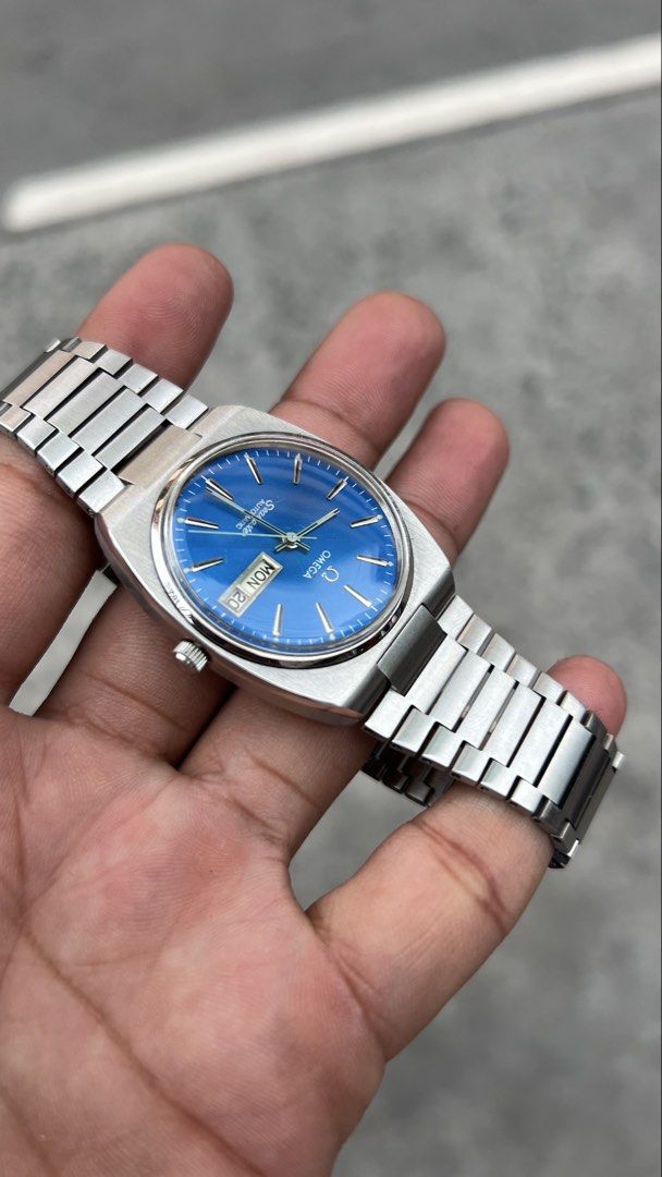 Omega Seamaster Automatic Blue Dial Day Date Men's Watch (Category: Men's Watches) located in Caloocan City. Submitted by _alennchan (Listing ID 1448726944, Image 3). Description: Rare Vintage Omega Seamaster “Deep Blue” Ref.166.0216 - Cal.1020 - Condition: 9.8/10 - No issue/ Mint condition - Up to 8.5 Wrist Size - Case size approx 35mm - Ref. 166.0216 - Automatic Movement - Comes with replacement box Inclusions: Replacement box 🏷️ ₱49,999 PHP N