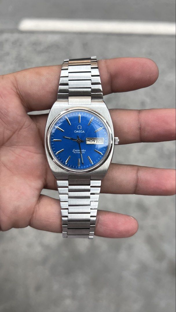Omega Seamaster Automatic Blue Dial Day Date Men's Watch (Category: Men's Watches) located in Caloocan City. Submitted by _alennchan (Listing ID 1448726944, Image 1). Description: Rare Vintage Omega Seamaster “Deep Blue” Ref.166.0216 - Cal.1020 - Condition: 9.8/10 - No issue/ Mint condition - Up to 8.5 Wrist Size - Case size approx 35mm - Ref. 166.0216 - Automatic Movement - Comes with replacement box Inclusions: Replacement box 🏷️ ₱49,999 PHP N