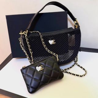 (Category: ) located in . Submitted by luxe.archive (Listing ID 1448860326, Image 1). Description: .