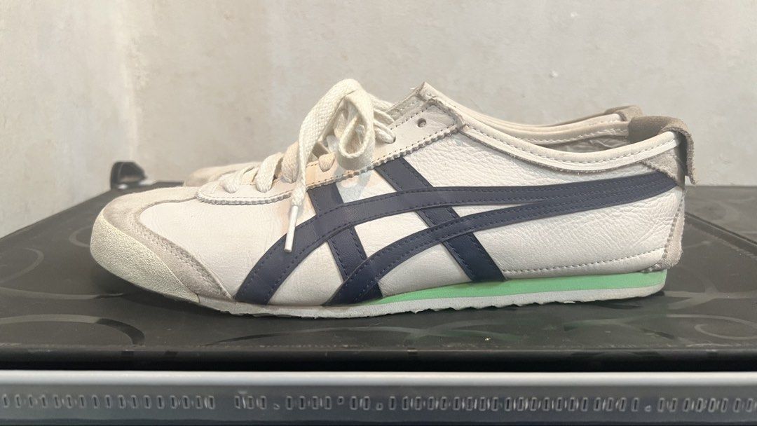 Onitsuka Tiger Mexico 66 ‘Peacoat’ (Category: Sneakers) located in Quezon City. Submitted by 5000andbelow (Listing ID 1448778027, Image 1). Description: Onitsuka Tiger Mexico 66 ‘Peacoat’ Product Code: 1183A359-101 Size: Men sizing, US 8.5 (fits 9) Material: Pig Suede Selling for PHP 1500 This is my personal pair and is 100% authentic. This is a used pair. What you see is what you get. Wag na po kayo mg offer kung hindi nyo po bibilhin. Wag niyo 