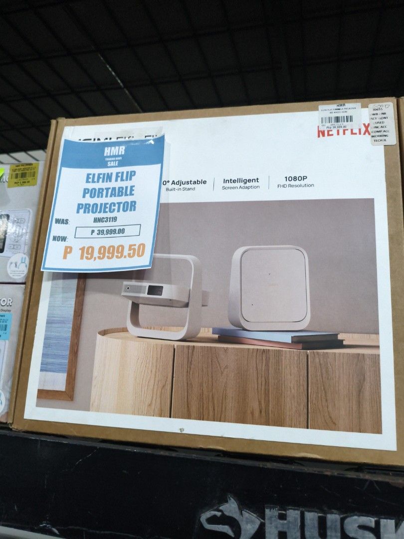 Portable projectore (Category: Projectors) located in Manila. Submitted by hmrgrace5. (Listing ID 1448809591, Image 1). Description: elfin flipi.
