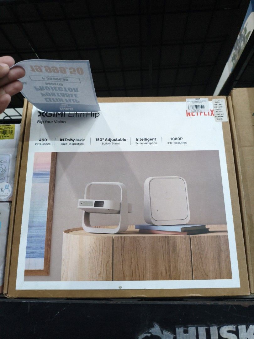 Portable projectore (Category: Projectors) located in Manila. Submitted by hmrgrace5. (Listing ID 1448809591, Image 3). Description: elfin flipi.