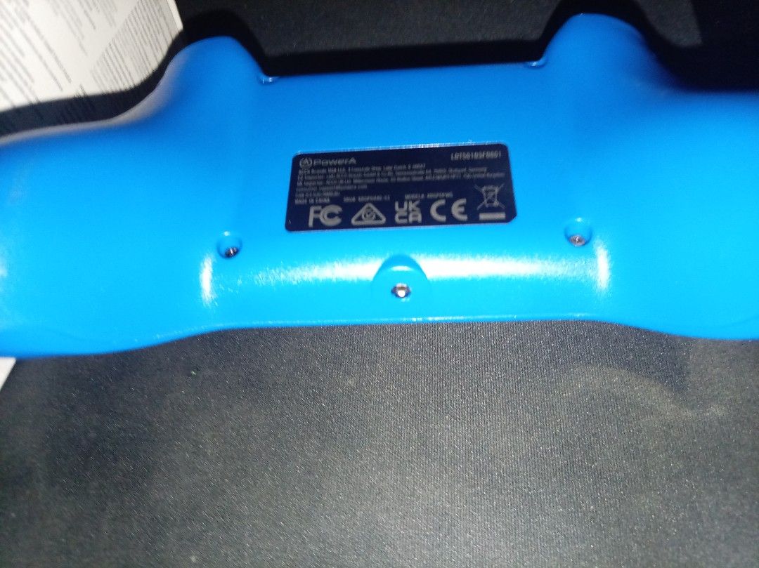 Xbox wired controller (Category: Controllers) located in Singapore. Submitted by uroemkia (Listing ID 1448743721, Image 3). Description: - Blue PowerA Symmetric wired controller for Xbox - Dual rumble motors & impulse triggers - Long 10 ft USB-C cable - Symmetrical thumbstick layout - Compatible with Xbox consoles & Windows PCs - Original box included -cash meetup -nego for fast deal pm my place -dilvery add 8$.