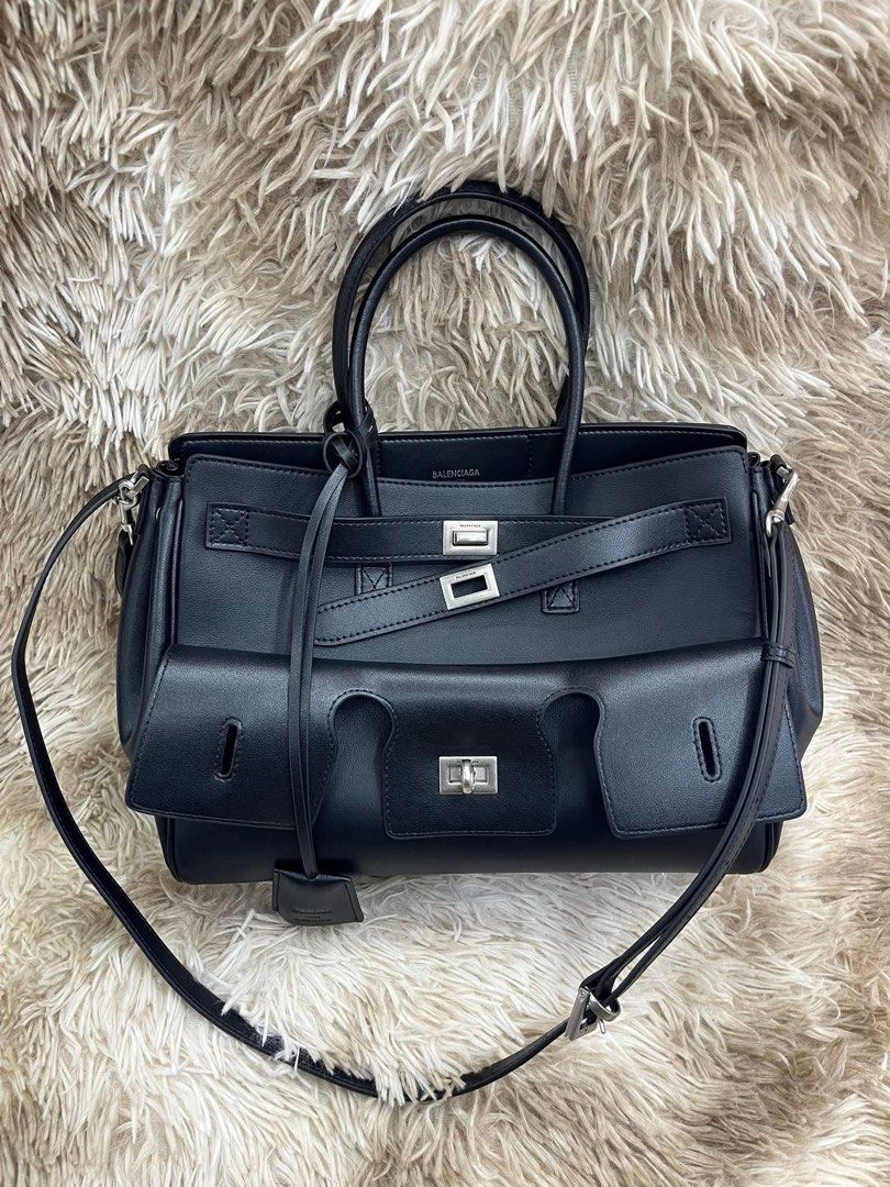Preloved Balenciaga Tote (Category: Luxury Bags & Wallets) located in Manila. Submitted by bagsandshoesmanymore (Listing ID 1448800247, Image 1). Description: Preloved Balenciaga Tote Size 35cm Dustbag inclusion Actual picture posted Please read before you order 👉🏻❗️Payment first before shipping ❗️Cut off time of payment 11am sameday delivery ❗️NO MEET UP / NO PICK UP ❗️ORDER CANNOT BE CANCELLED ❗️PLEASE DON’T BUY IF YOU ARE IN DOUBT ❗️NO RETUR