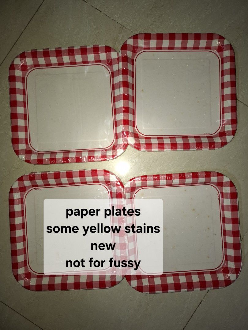 Red Gingham Paper Plates