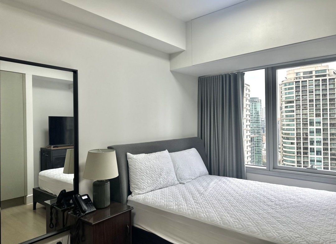 Rockwell makati (Category: Room Rentals) located in Manila. Submitted by bossprimeproperties (Listing ID 1448823282, Image 2). Description: The Proscenium Residences Studio Unit 30sqm. Pet friendly With 1 parking slot 36th floor .