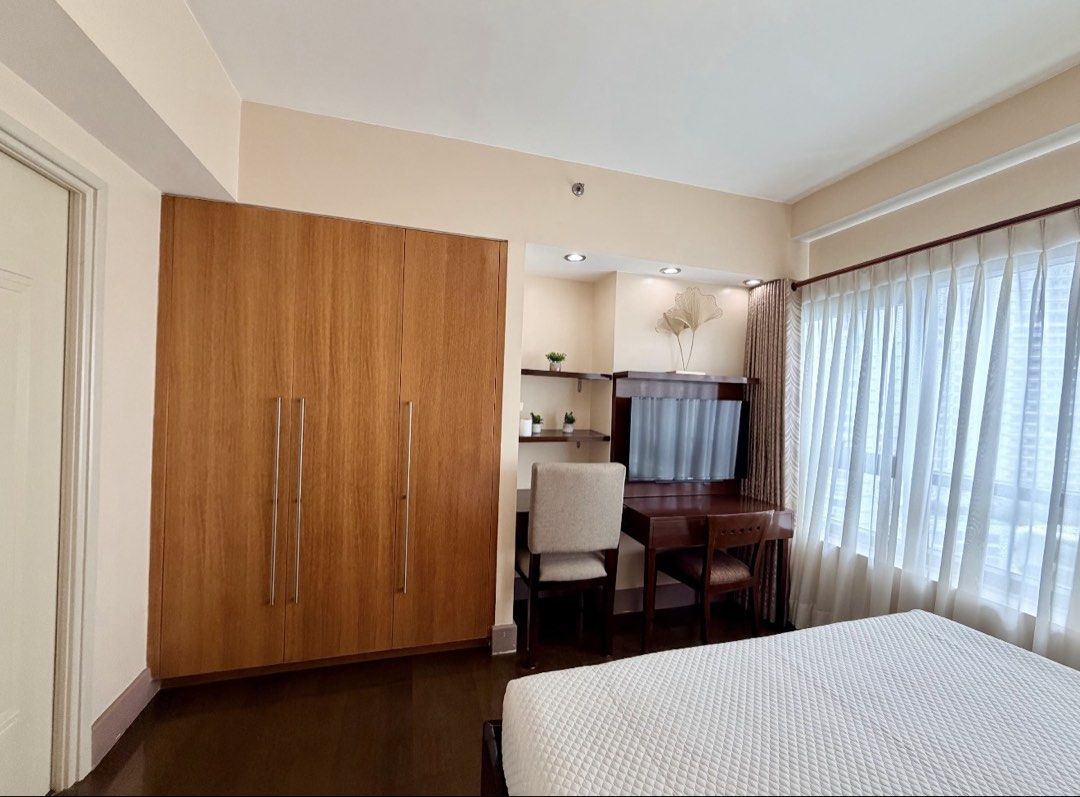 Rockwell Makati (Category: Room Rentals) located in Manila. Submitted by bossprimeproperties (Listing ID 1448824332, Image 2). Description: Edades Tower, Rockwell 1BR Flat | 1TB | 1Parking Floor area: 62 sqm. 18th floor Fully furnished ₱80K Negotiable .