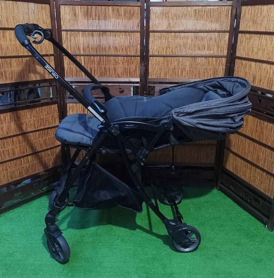 Ryan Cruise Reversible Handle Stroller (Category: Strollers) located in Dasmarinas. Submitted by k3japanstoreph (Listing ID 1448735068, Image 3). Description: FOR SALE Preloved Ryan Cruise Stroller — Walnut Gray Newborn to 36 Months · Up to 15 kg · 4.6 kg Lightweight Washed, cleaned, and ready to use ✅ Please expect some signs of usage since this is a preloved item As-is, WYSIWYG ✅ ✅ Reversible / Switchable Handle ✅ Backrest up to 175° Multi-Posi