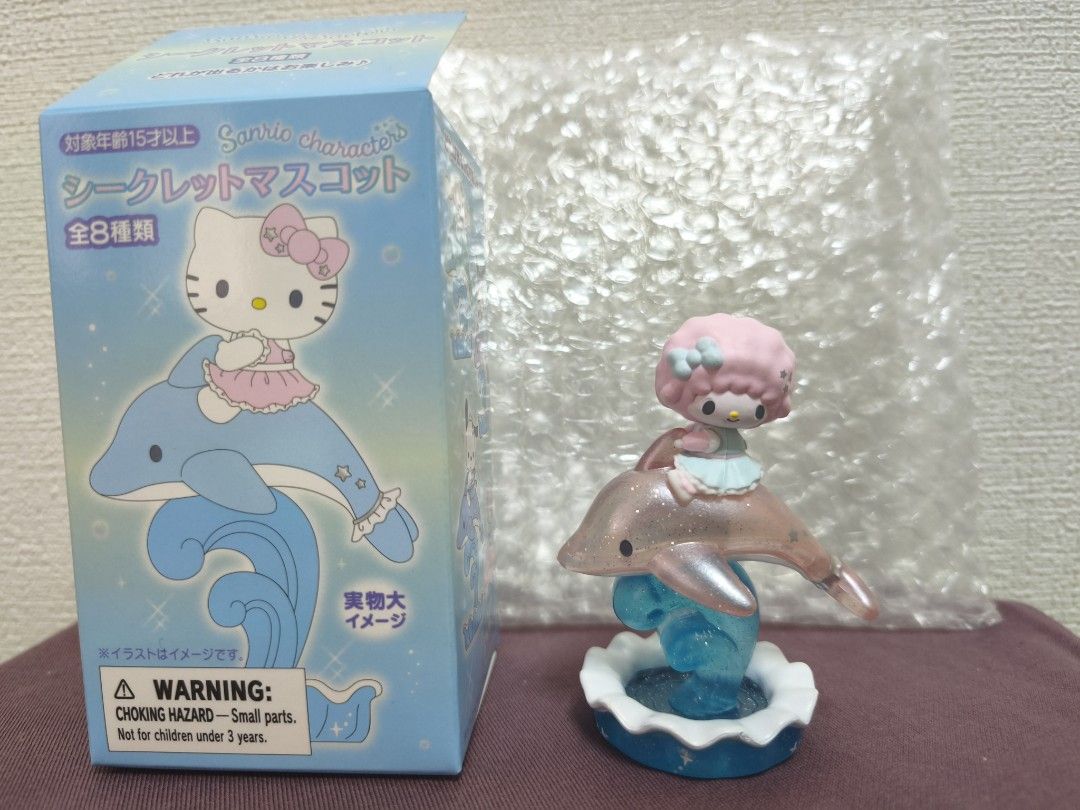 Sanrio Original海洋海豚系列新款盲盒擺設 - Piano (順豐到付可減$10) （分類：設計師玩具及盲盒）位於 Hong Kong。 由 nc2meetu 提交（商品編號 1448701356，圖片 1）。簡介： 全新現貨。 因要確認款式，盲盒已打開。 尺寸約8cm高 可以面交或順豐。。
