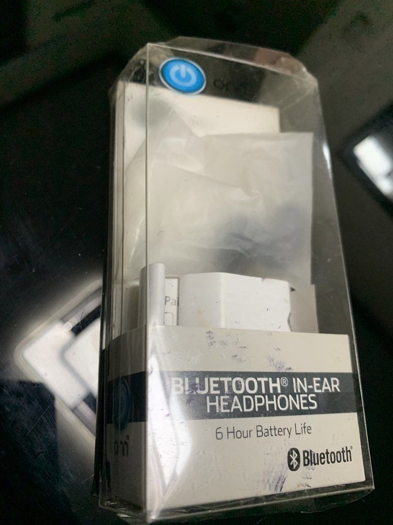 Sentry RT877 Bluetooth Wireless Rechargeable Earbuds (Category: Earphones) located in Bulacan. Submitted by heartlove_holb (Listing ID 1448780743, Image 2). Description: Sentry RT877 Bluetooth wireless earbuds. Rechargeable with in-line mic. Works with iPhone, Android, and other devices. Comes with charging cable and extra ear tips. Gold accents on earbuds and control module. Good sound quality..