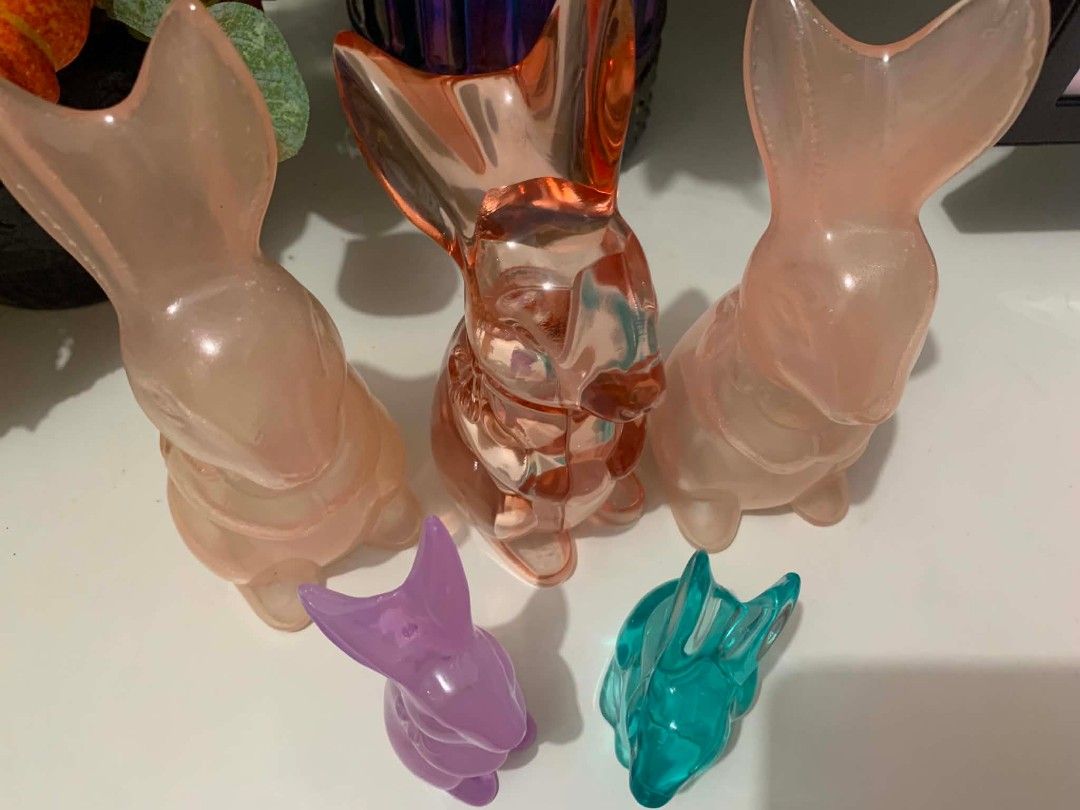 Set of 5 Bunny Decors (Category: Figurines & Statues) located in Quezon City. Submitted by dfabloveverything (Listing ID 1448881572, Image 3). Description: - Adorable set of 5 bunny figurines - Colors include: 3 pink, 1 purple, 1 teal. - Ideal for Easter decorations or general display. - Adds a vibrant pop of color to any shelf or surface..