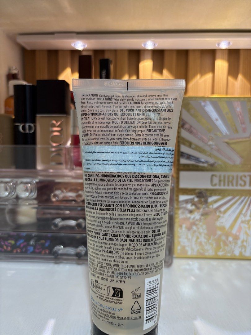 Skinceuticals Blemish + Age Cleansing Gel (Category: Face Care) located in Pasay City. Submitted by keynbloom (Listing ID 1448721380, Image 2). Description: - 40% left - 100% original - SRP: ₱ 3370.