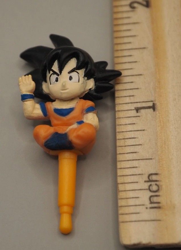 Son Goku Dragon Ball Earphone Jack Mini Figure (Category: Figurines & Statues) located in Manila. Submitted by leej009 (Listing ID 1448698769, Image 3). Description: - Small Goku figure from Dragon Ball Z - Ideal for Dragon Ball fans and collectors.