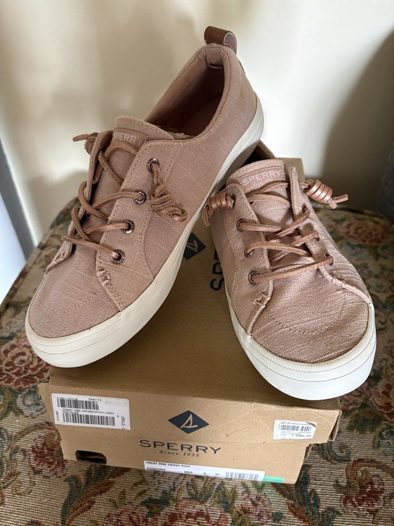 Sperry crest vibe crosshatch linen - rose (Category: Sneakers) located in Barugo. Submitted by green.trendsetter (Listing ID 1448725695, Image 1). Description: Closet clear-out! Well-loved pieces looking for a new home Rfs: moving abroad.