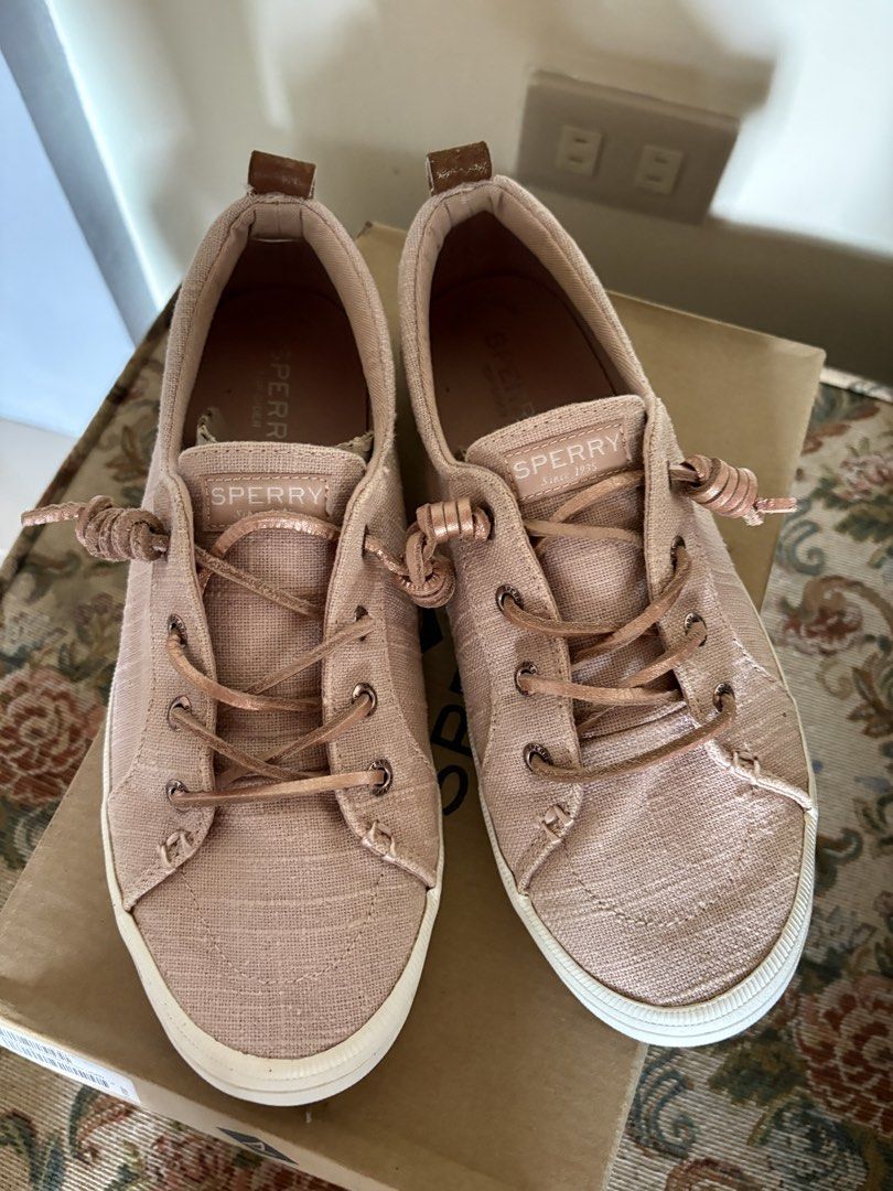 Sperry crest vibe crosshatch linen - rose (Category: Sneakers) located in Barugo. Submitted by green.trendsetter (Listing ID 1448725695, Image 2). Description: Closet clear-out! Well-loved pieces looking for a new home Rfs: moving abroad.
