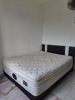 (Category: ) located in . Submitted by marmar93 (Listing ID 1448696232, Image 1). Description: .