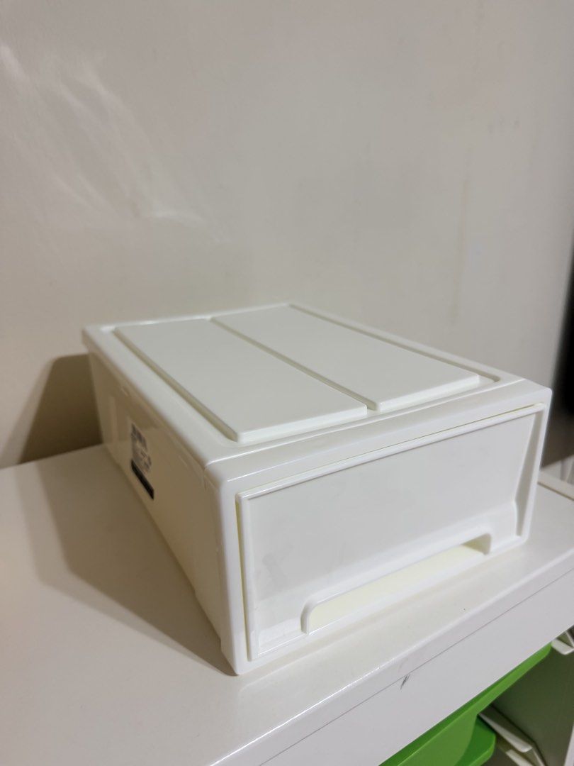 Storage boxes, stackable storage boxes (Category: Storage Boxes & Baskets) located in Singapore. Submitted by lovebeads (Listing ID 1448820285, Image 3). Description: size：27×19×9.5cm each.