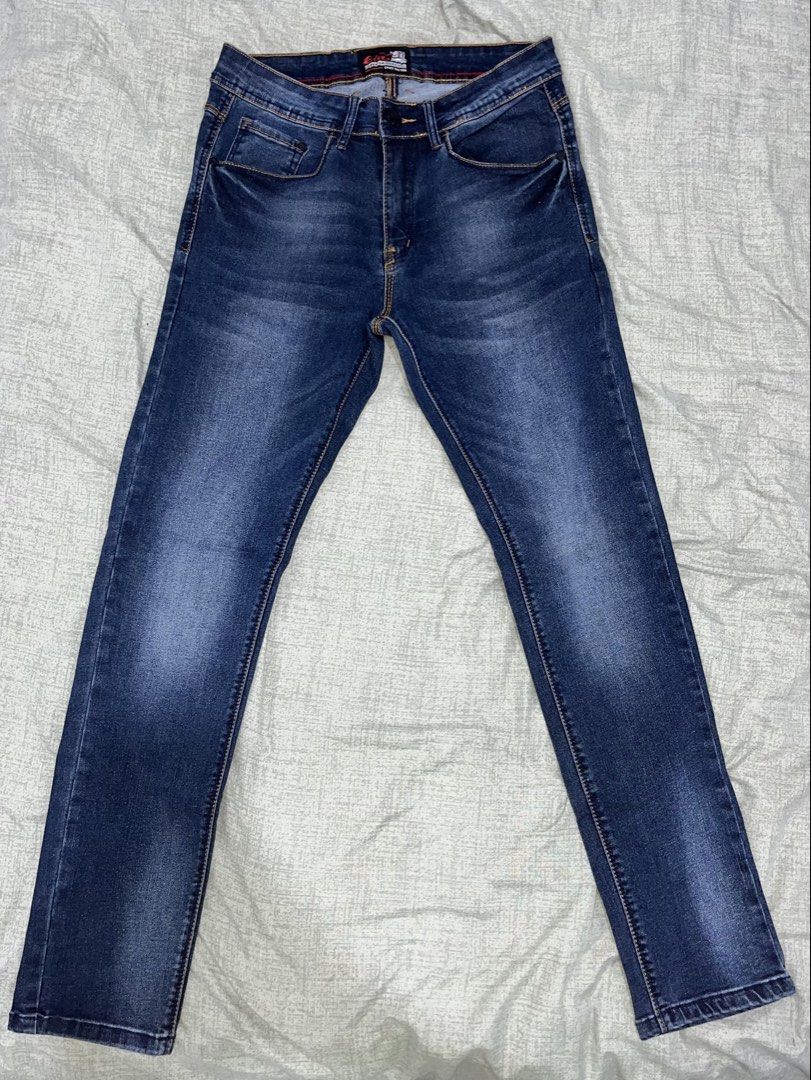 Men Original Giordano Brown Pants / EGO Jeans (Category: Jeans) located in Makati City. Submitted by bryce.117 (Listing ID 1448746269, Image 1). Description: Giordano chino pants EGO jeans Both original Both bought in physical store Both are in good condition Need only ironing Authentic Giordano pants barely used/Almost new.
