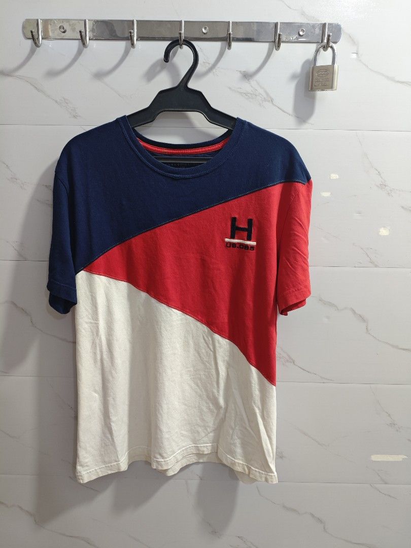 Tommy Hilfiger Tri Tone Classic Men Tshirt (Category: Tshirts & Polo Shirts ) located in Baguio. Submitted by jayjay_apparel01 (Listing ID 1448760262, Image 1). Description: Tommy Hilfiger Tri Tone Classic Men Tshirt Color Rate 9.5/10 Flaw Need Wash Complete Tags Embroidered Logo Cotton Tela Machine Washed Size XL Dimes 22 Width 27 Length Price P359.