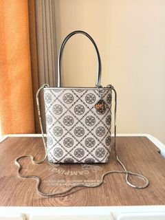 （分類：）位於 。 由 bellezza. 提交（商品編號 1448812884，圖片 1）。簡介： 。