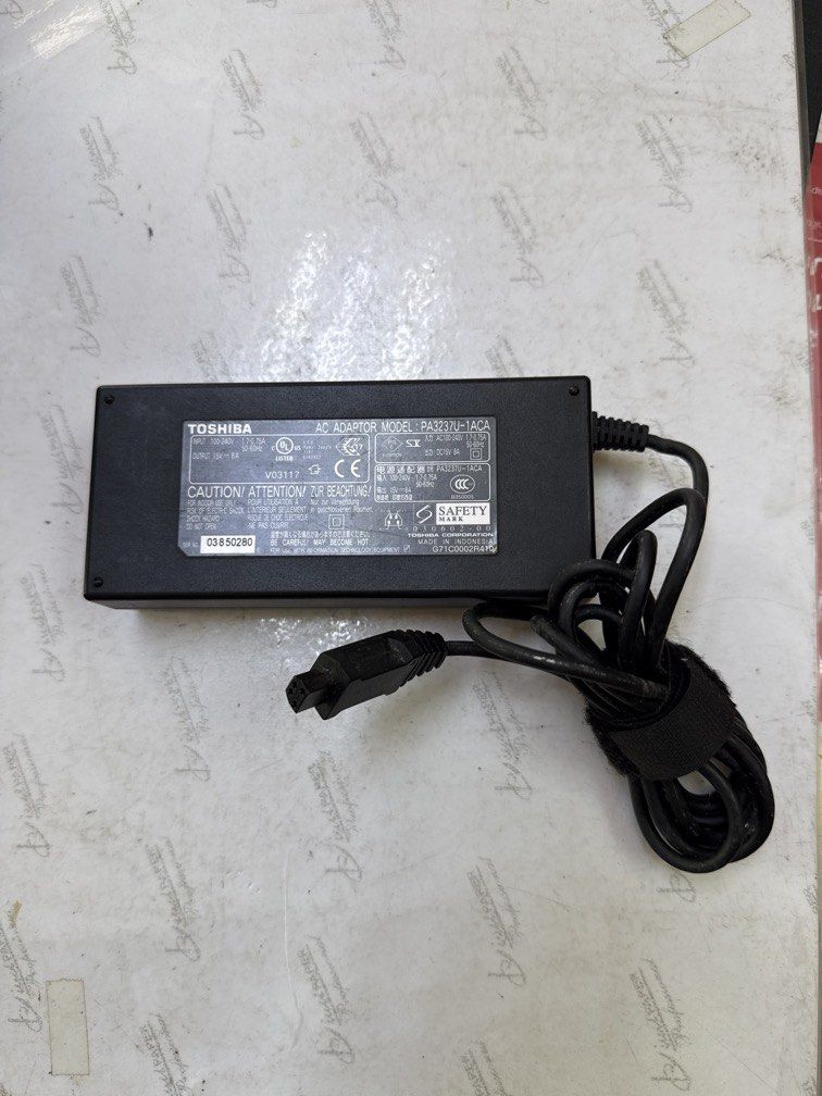 Toshiba laptop charger505393603769149441