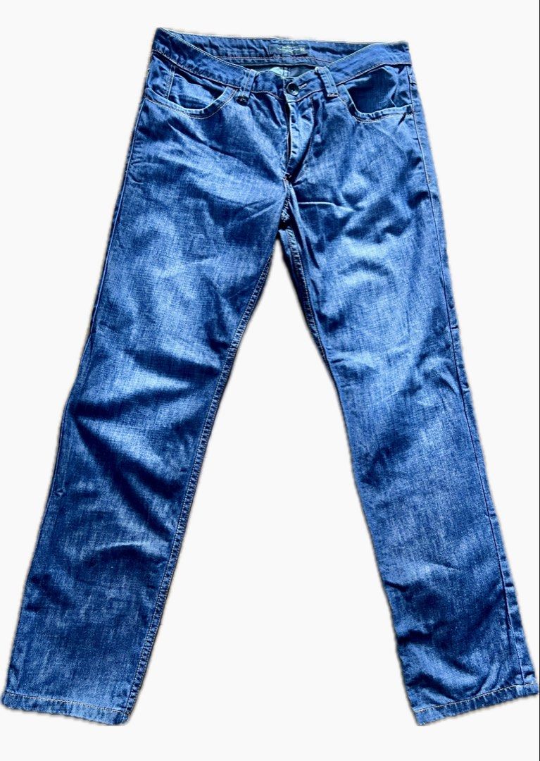 True Fit Memo Jeans Blue Denim (Category: Jeans) located in Manila. Submitted by dos05 (Listing ID 1448752135, Image 3). Description: Memo jeans 100% authentic Bought brand new Original price 2k Good as new used once only CONDITION 10/10 NOT THRIFTED no issues whatsoever Straight leg fit ACTUAL SIZE Waist - 32 Length - 38.5 Hem - 7 Qc area Shipping via grab or lalamove saver .