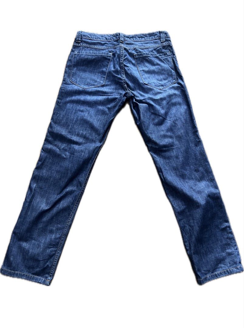 True Fit Memo Jeans Blue Denim (Category: Jeans) located in Manila. Submitted by dos05 (Listing ID 1448752135, Image 1). Description: Memo jeans 100% authentic Bought brand new Original price 2k Good as new used once only CONDITION 10/10 NOT THRIFTED no issues whatsoever Straight leg fit ACTUAL SIZE Waist - 32 Length - 38.5 Hem - 7 Qc area Shipping via grab or lalamove saver .