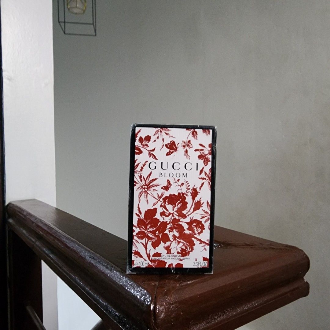 US Tester - Gucci Bloom EDP 100ml (Category: Fragrance & Deodorants) located in Quezon City. Submitted by nhingking (Listing ID 1447935768, Image 2). Description: BRAND NEW & SEALED‼️ US Tester 100ml EDP ₱ 500 Gucci Bloom by Gucci is a Floral fragrance for women. main accords: white floral tuberose floral animalic green Payment via: ✔ GCash ✔ BPI.