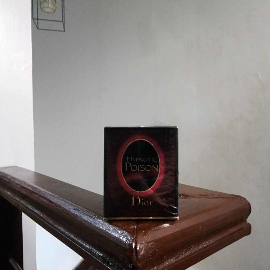 US Tester - Hypnotic Poison Dior EDT 100ml (Category: Fragrance & Deodorants) located in Quezon City. Submitted by nhingking (Listing ID 1447935455, Image 2). Description: BRAND NEW & SEALED‼️ US Tester 100ml EDT ₱ 500 Hypnotic Poison by Dior is a Oriental Vanilla fragrance for women. main accords: vanilla sweet almond fruity nutty powdery woody coconut white floral balsamic Payment via: ✔ GCash ✔ BPI.