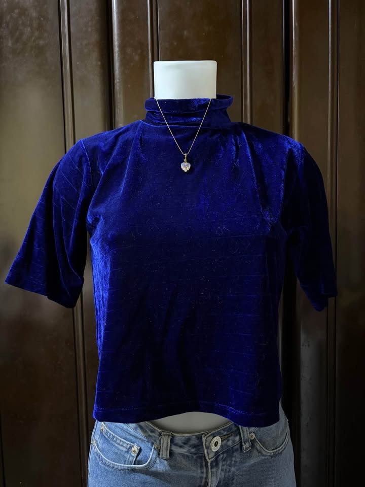 VELVET TOP IN ROYAL BLUE (Category: Shirts) located in Baguio. Submitted by etheleunice (Listing ID 1448841306, Image 1). Description: VELVET TOP IN ROYAL BLUE fits SMALL - MEDIUM ₱150 Good quality! No flaws rfs: decluttering dropping - Mabini DA PREFERABLY GCASH MOP dm for more inquiries.