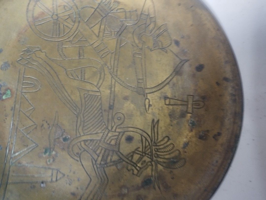 VINTAGE BRASS DISPLAY (Category: Vintage Collectibles) located in Mandaluyong City. Submitted by LEATHERFACE (Listing ID 1448726155, Image 2). Description: PRICE IS 699.