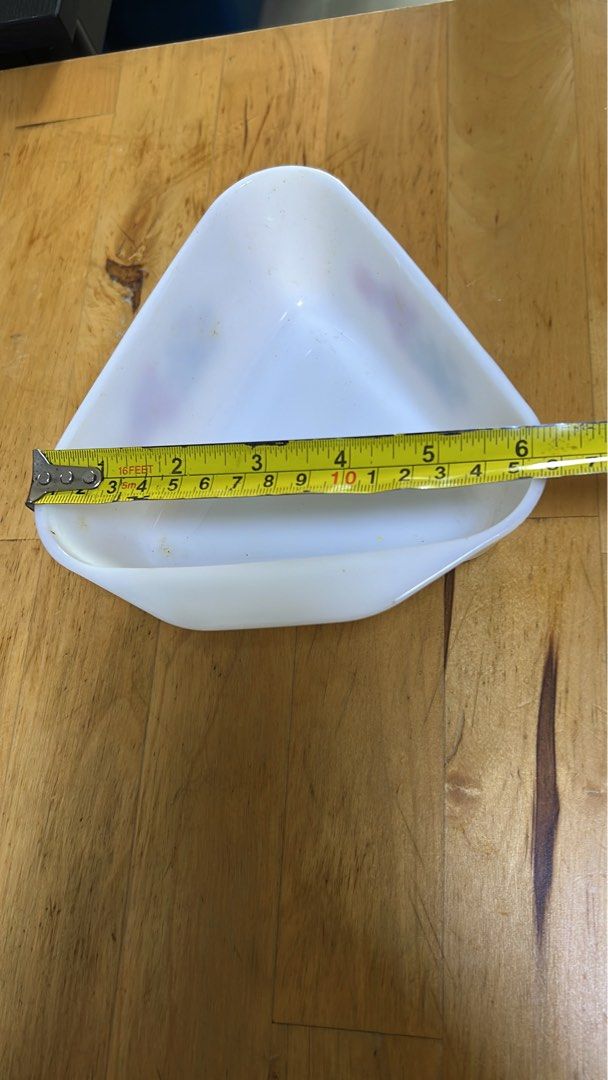 Vintage Pyrex rose triangle with Lids505513681124730883