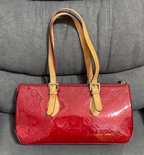 (Category: ) located in . Submitted by luxxechic (Listing ID 1448724541, Image 1). Description: .