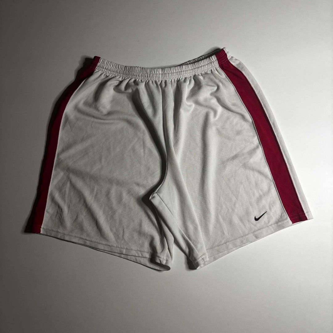 VTG Nike Basketball Shorts (Category: Shorts) located in San Pablo. Submitted by refitsph (Listing ID 1448826472, Image 1). Description: - Waist: 30 - Length: 20 - Hem: 16 - Leg Opening: 15 - Authentic / Legit - Excellent Condition - Already Washed and Ready to wear.